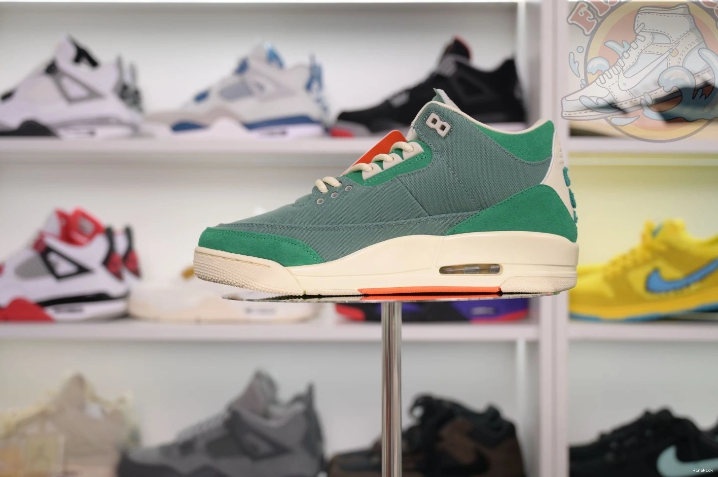 3 OG WMNS